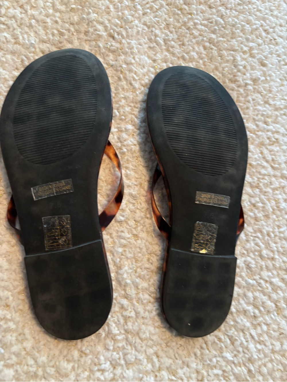 Jeffrey Campbell tortoise print thong sandals Sz 7.5 - Picture 4 of 6
